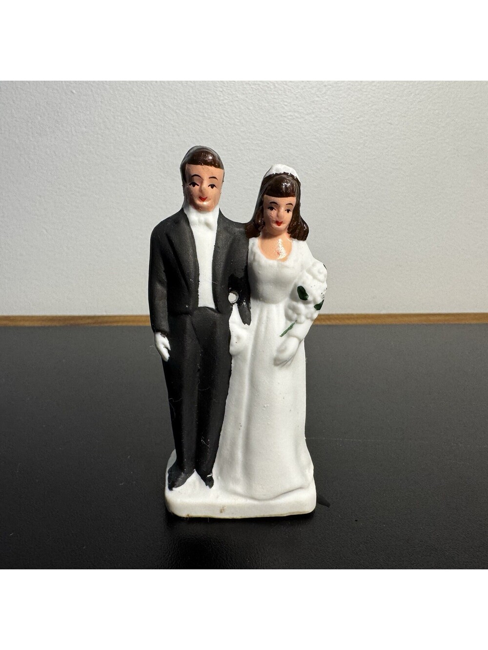 Vintage Wedding Cake Topper Bride & Groom Brunette made in Japan 1940s 3.5Inch